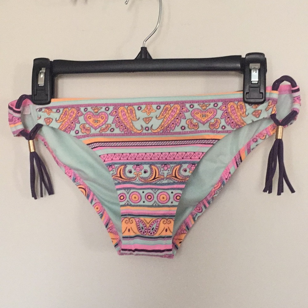 Victoria’s Secret Cheeky Bikini Bottom Size M